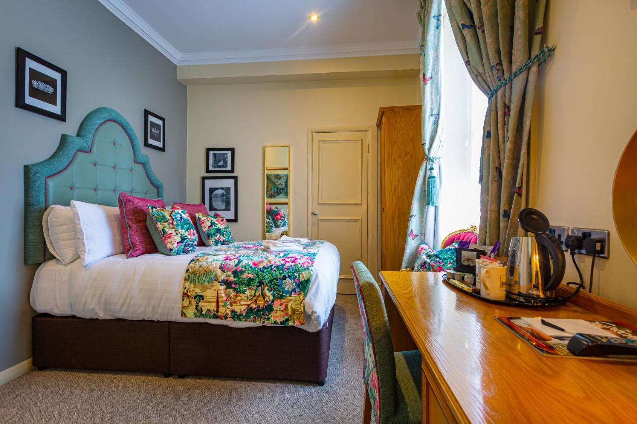 The Rutland Arms Hotel, Bakewell, Derbyshire Extérieur photo