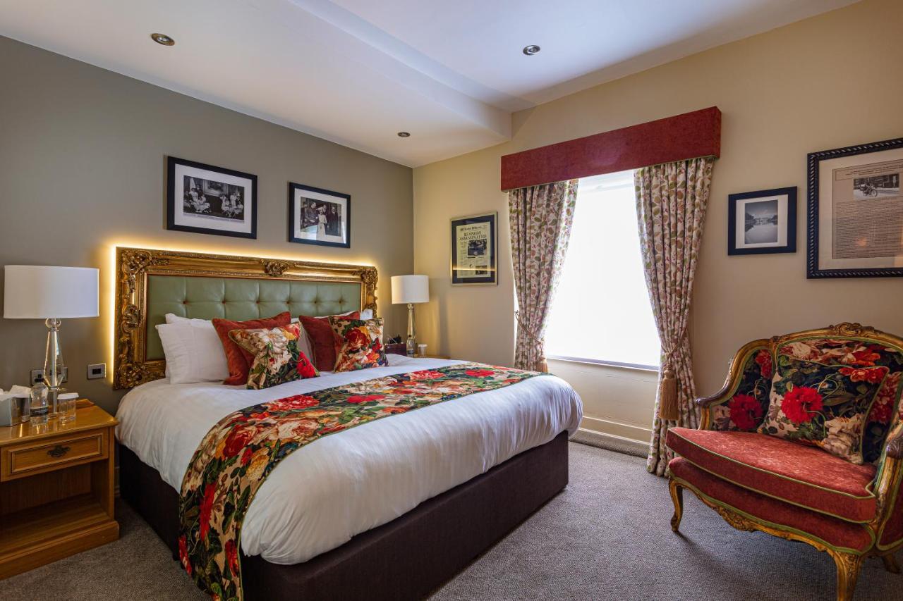 The Rutland Arms Hotel, Bakewell, Derbyshire Extérieur photo