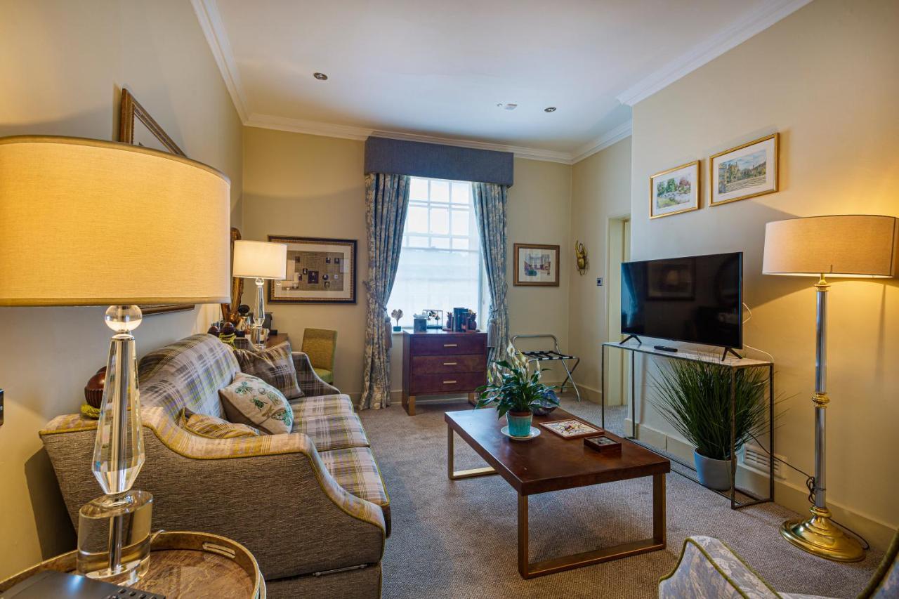 The Rutland Arms Hotel, Bakewell, Derbyshire Extérieur photo