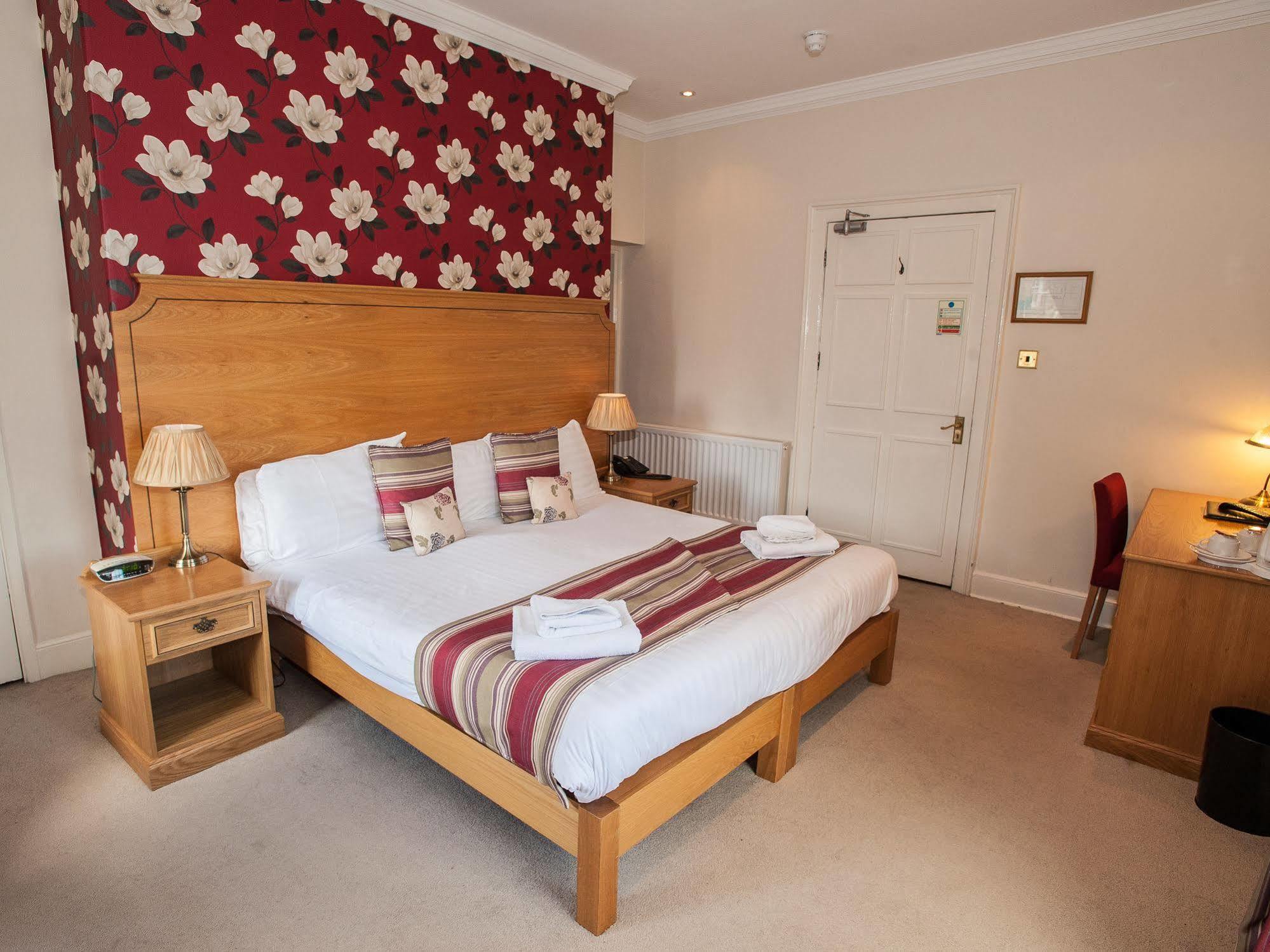 The Rutland Arms Hotel, Bakewell, Derbyshire Extérieur photo